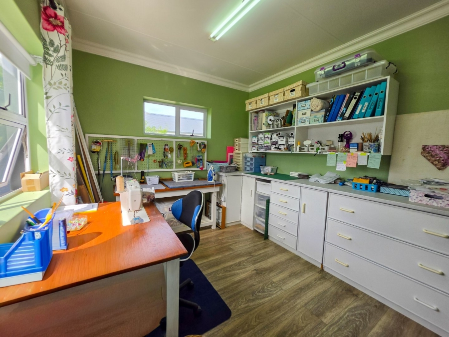 3 Bedroom Property for Sale in Stilbaai Wes Western Cape